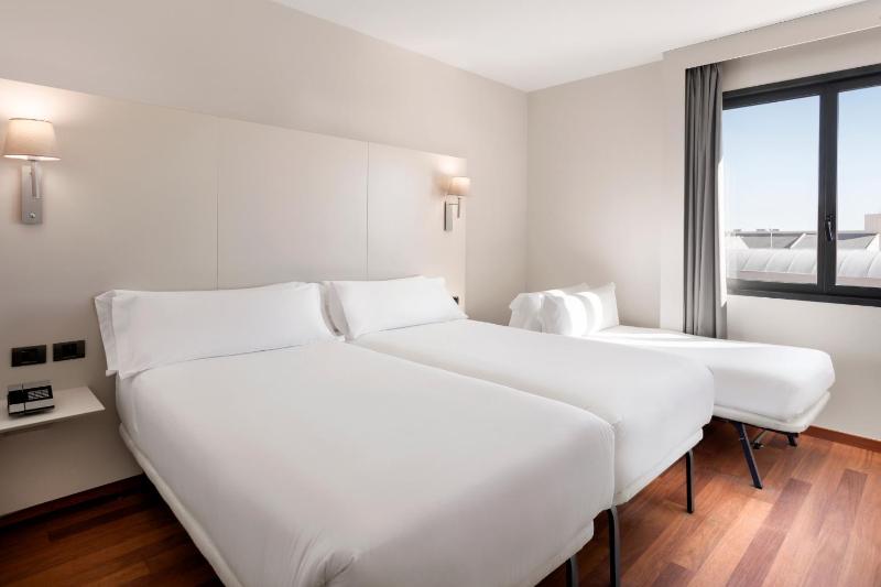 Triple Room image 1