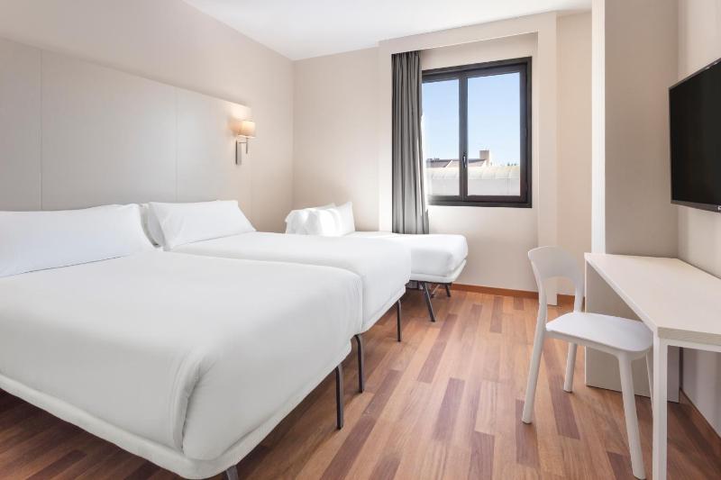 Triple Room image 4