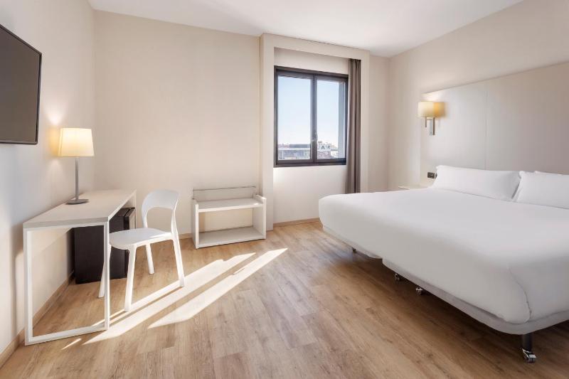 Superior Double Room image 4