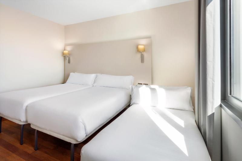 Triple Room image 3