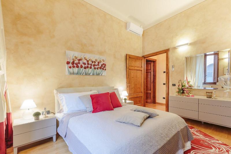 Casa Rosemary Convenient 3 bedrooms flat in central Lucca with air conditioning - image 18