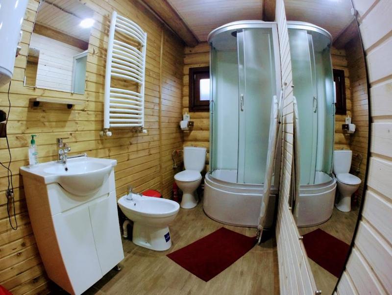 Three-Bedroom House image 4