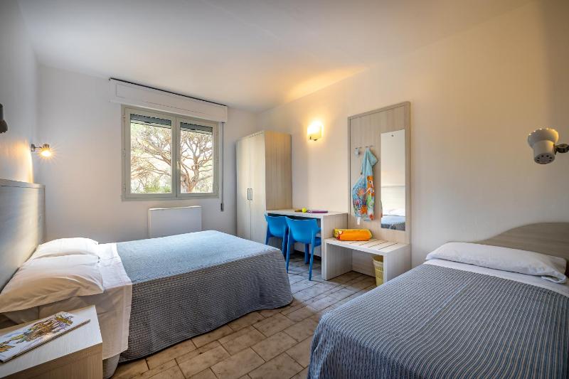 One-Bedroom Apartment with Terrace image 3