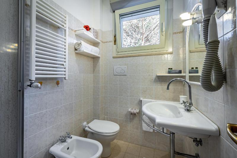 One-Bedroom Apartment with Terrace image 2