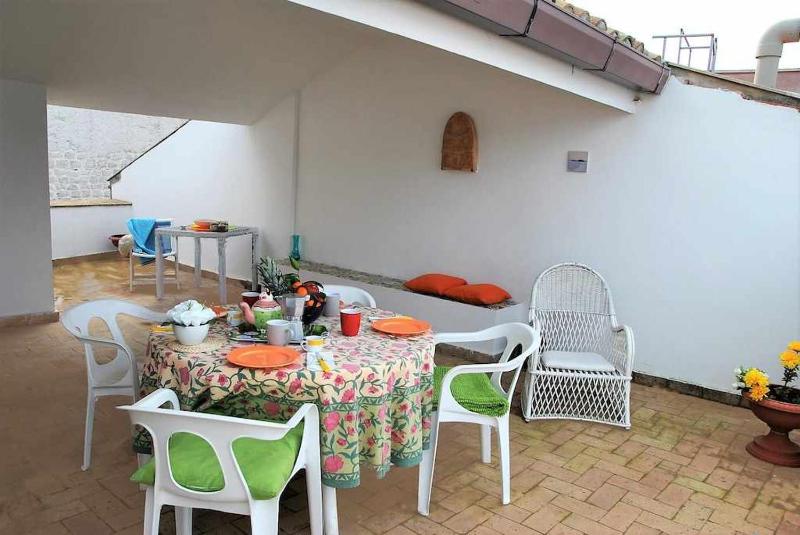 Casa Belvedere vista mare nel centro storico - image 38