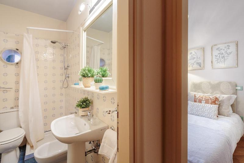 Casa San Giovanni Romantic LUCCA apartment With View Over a Church - image 30