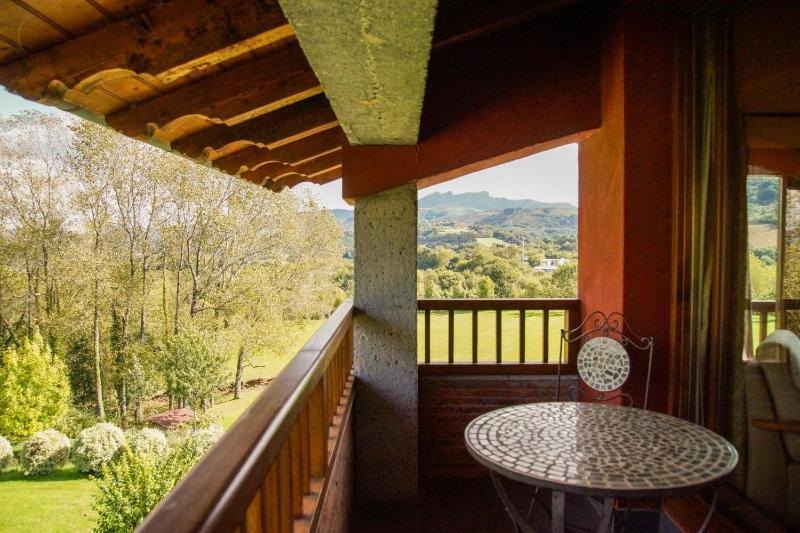 Superior Double with Balcony  image 3