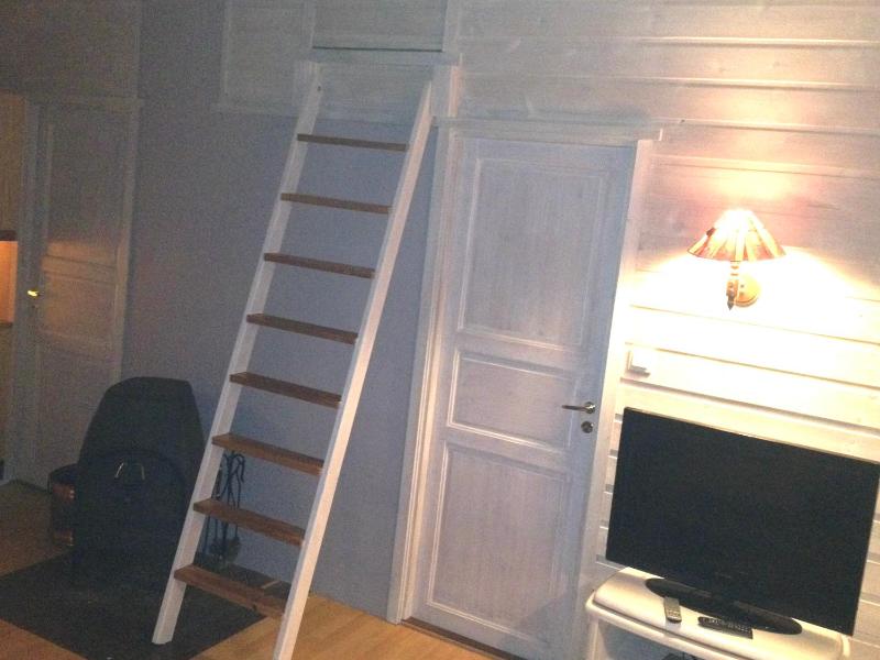 Two-Bedroom Cottage image 2