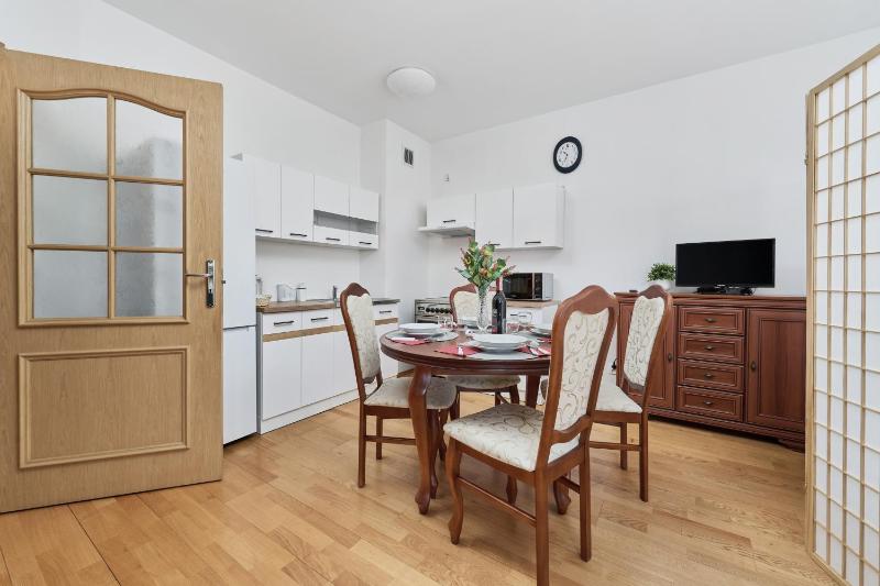 Apartments Wrocław Bajana by Noclegi Renters - image 29
