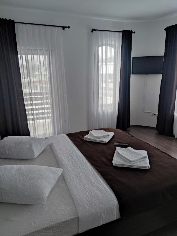 Deluxe Double Room image 1