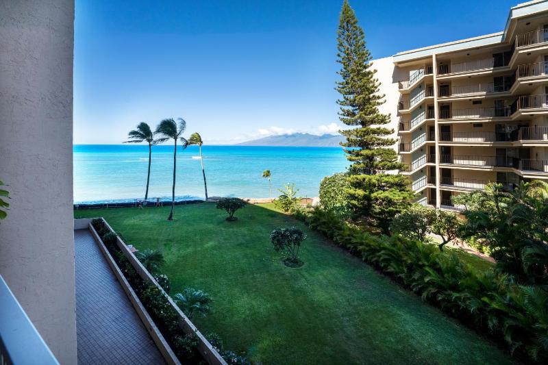Oceanview Condo at Royal Kahana Resort - image 3