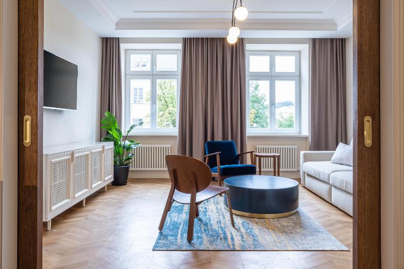 King Suite image 1