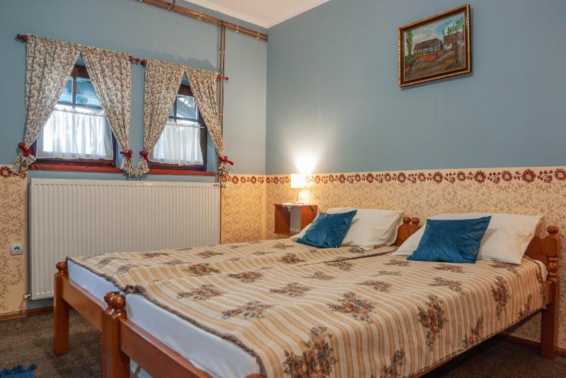 Family Room with Bathroom image 4