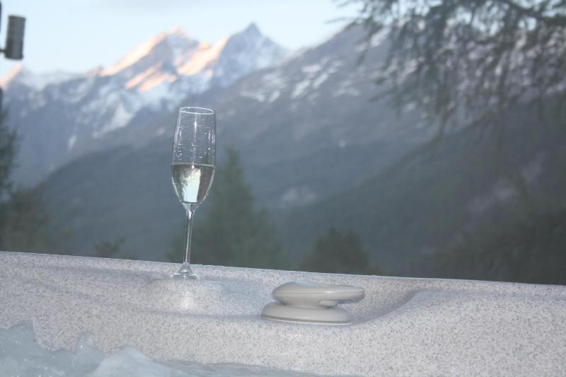 Chalet Hinter dem Rot Stei private wellness in ski and hiking area of Zermatt - image 13