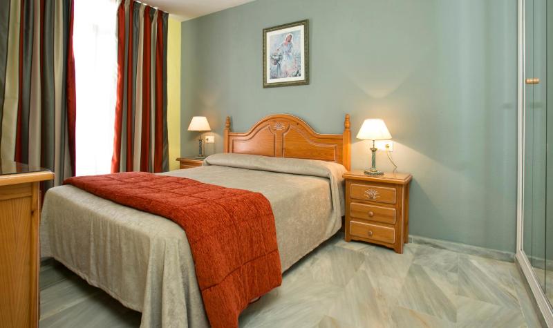 Ona Campanario - image 32