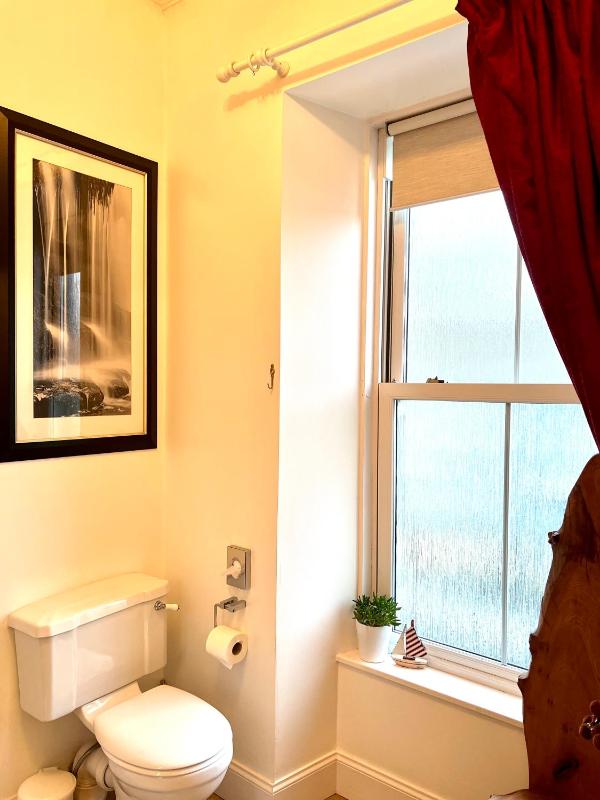 Superior Triple Room image 2