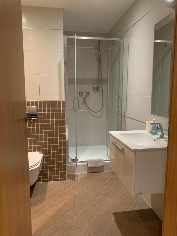 Studio Apartment image 3