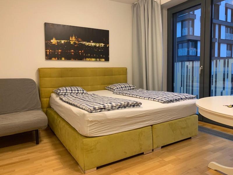 Studio Apartment image 2