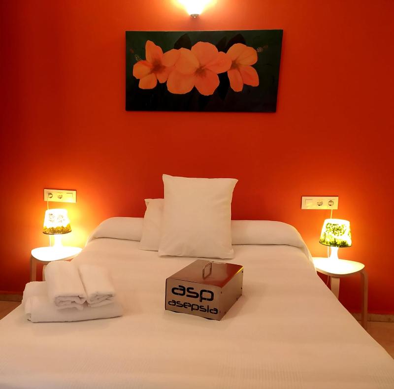 Double Room image 2