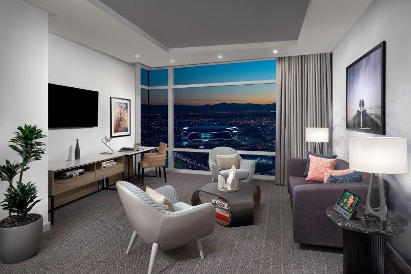 Sky Suites One Bedroom – Mountain View image 3