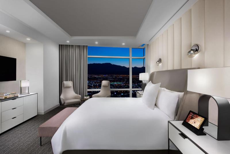 Sky Suites One Bedroom – Mountain View image 3