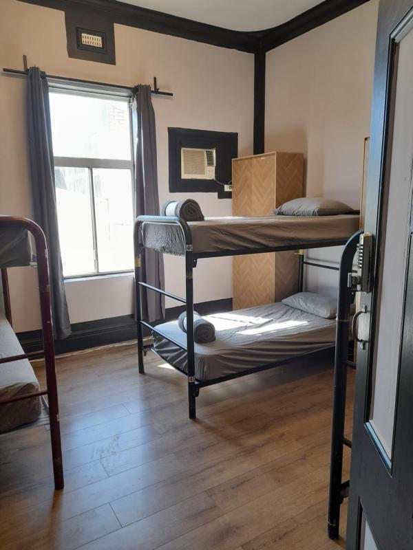 Ozi Inn Backpackers - Perth -Valid International Passport Required - image 13