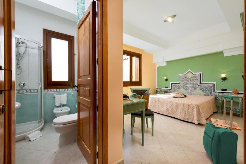 Hotel Sicilya - image 8