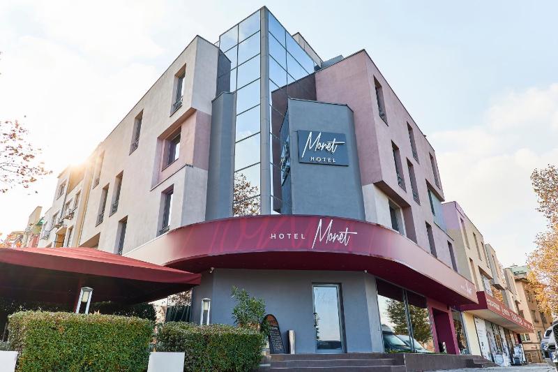 Monet Hotel - image 21