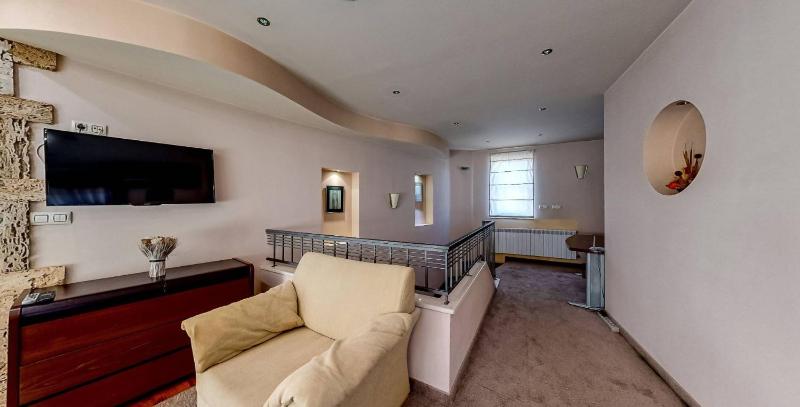 Maisonette image 1