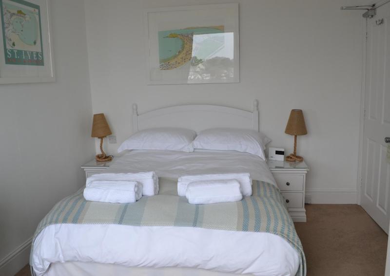Double Room with Private External Bathroom image 1