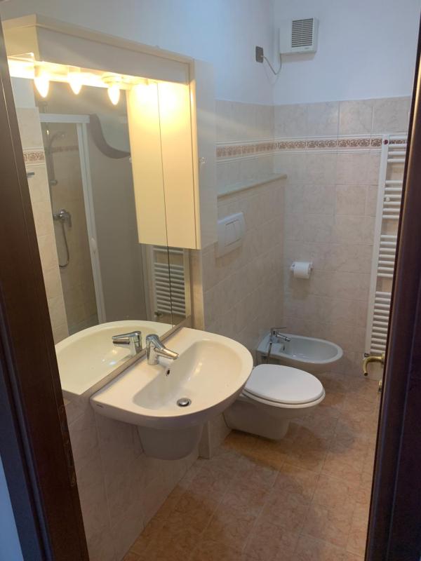 Triple Room with Private Bathroom image 3