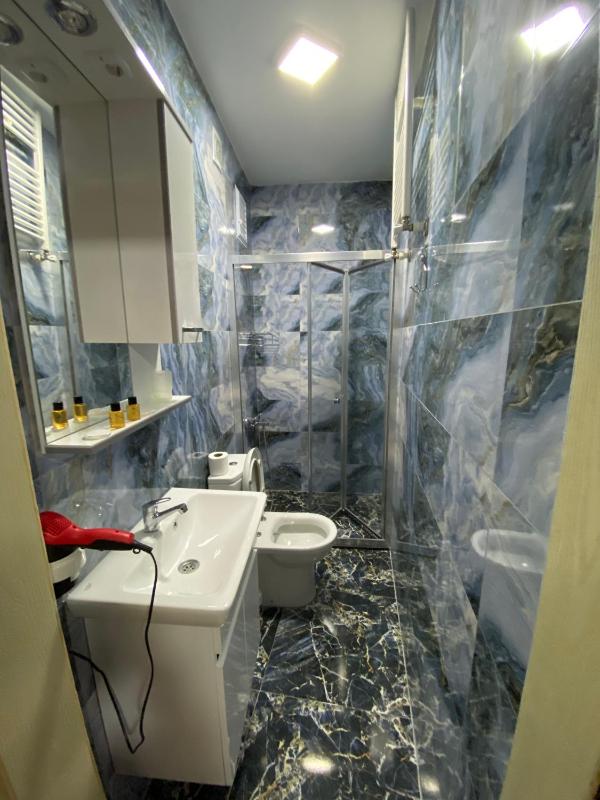 Deluxe Double Room image 3