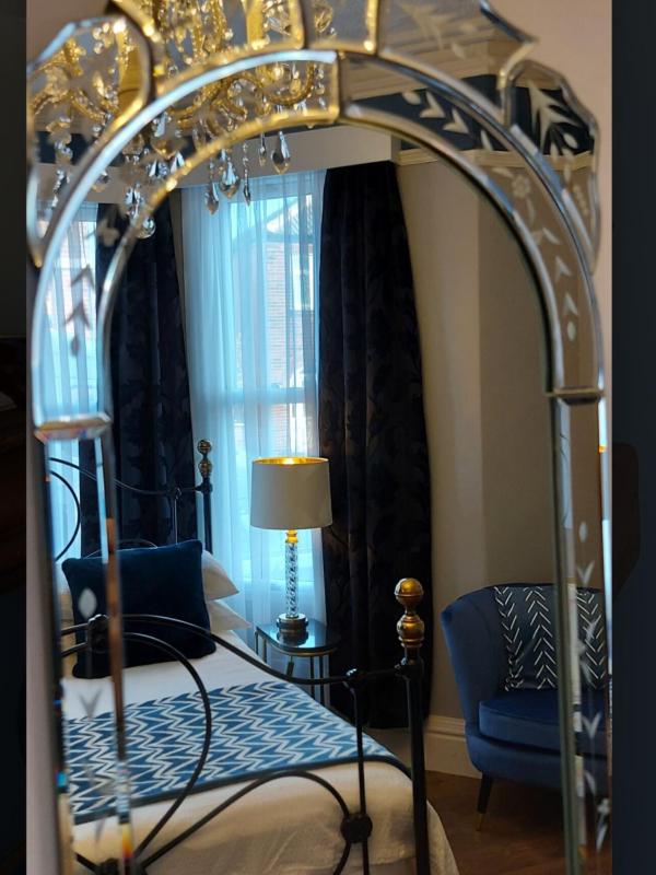 Deluxe Double Room image 3