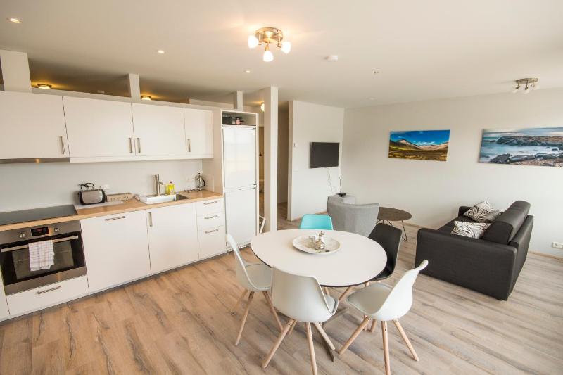 Studio Apartment image 1