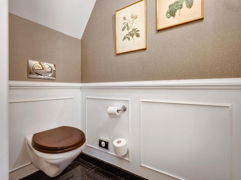 Junior Suite (2 Adults) image 2