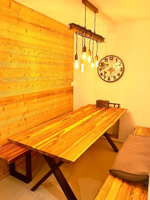 Apartment with Mountain View image 4