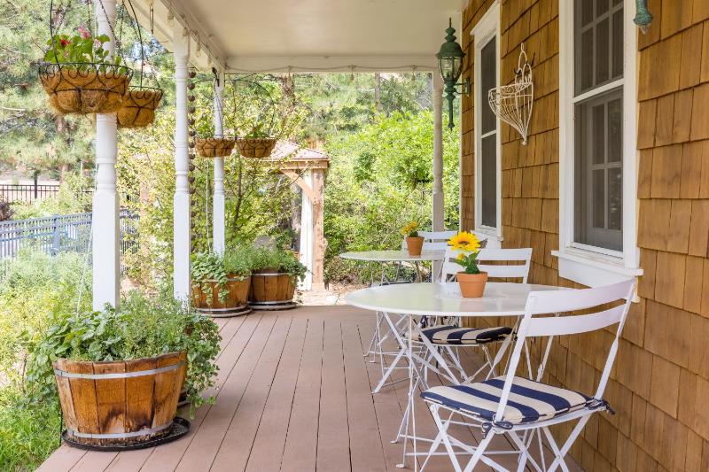 Sunflower Hill Inn - image 26