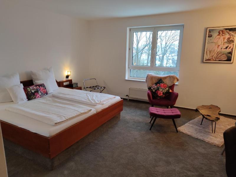 Single Room image 1