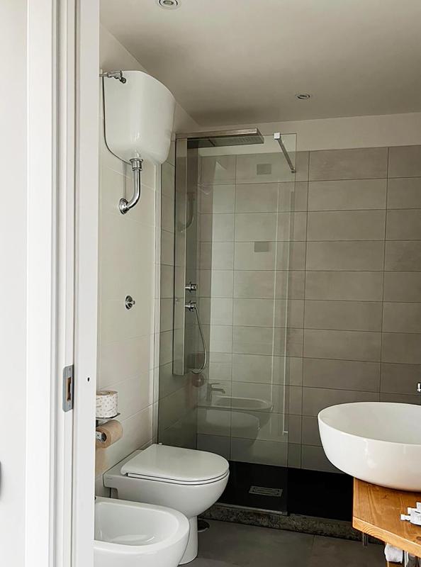 Superior Double Room with Balcony image 4