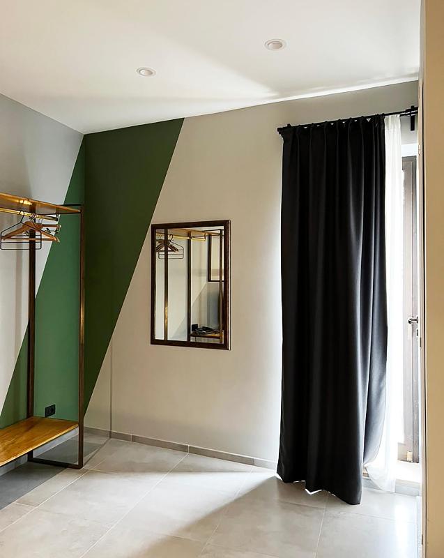 Superior Double Room with Balcony image 3