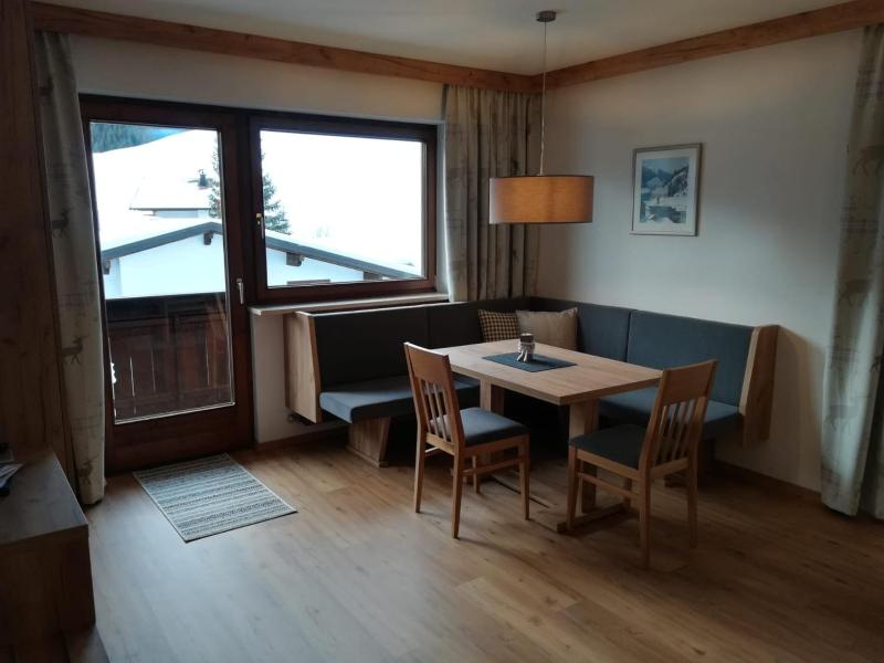 Superior One-Bedroom Apartment (4 Adults) image 3