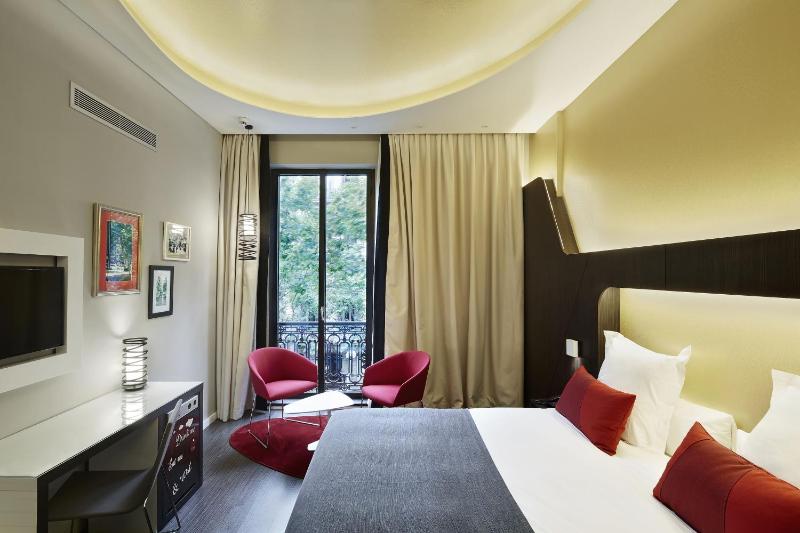 Double or Twin Room image 3