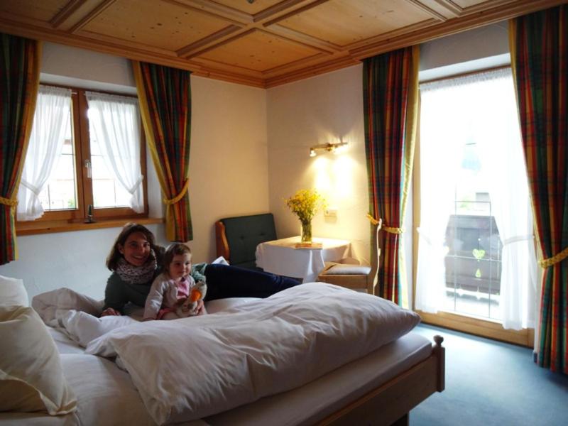Double Room with Mountain View image 3