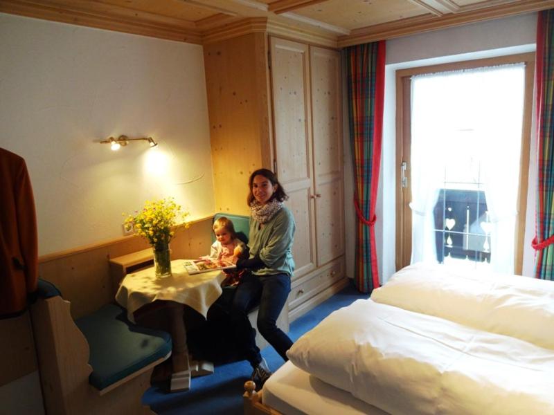 Budget Double Room image 4