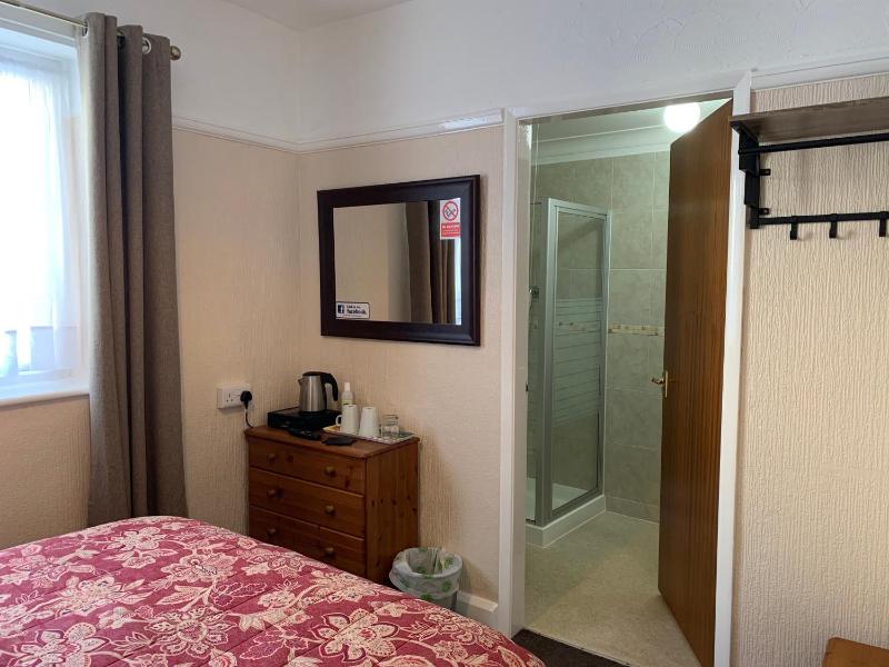 Double Room image 1