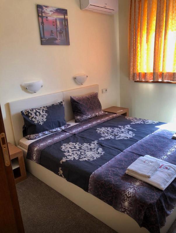 Standard Quadruple Room image 3