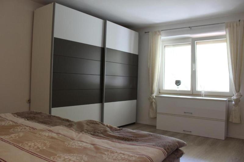 One-Bedroom Apartment image 2