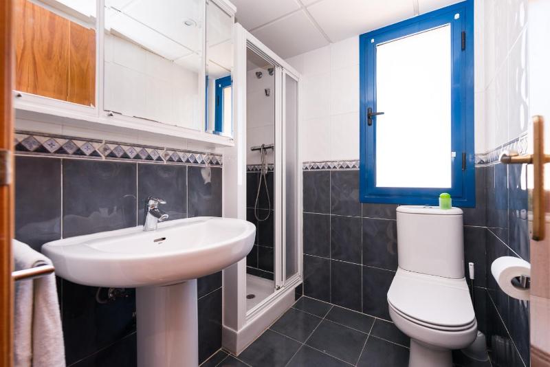 Apartment with Sea View image 3