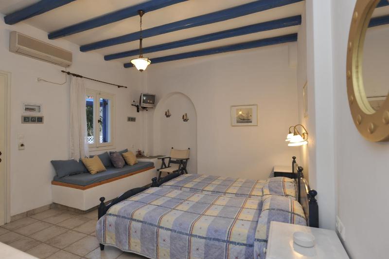 Superior Double or Twin Room with Sea View image 1