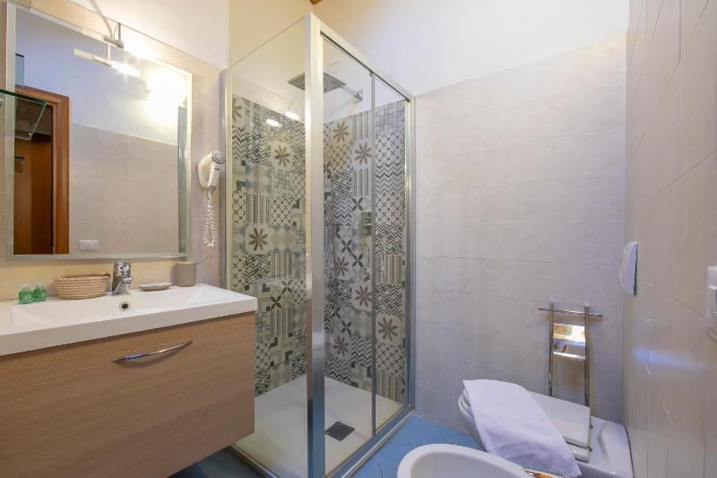 One-Bedroom Apartment image 1
